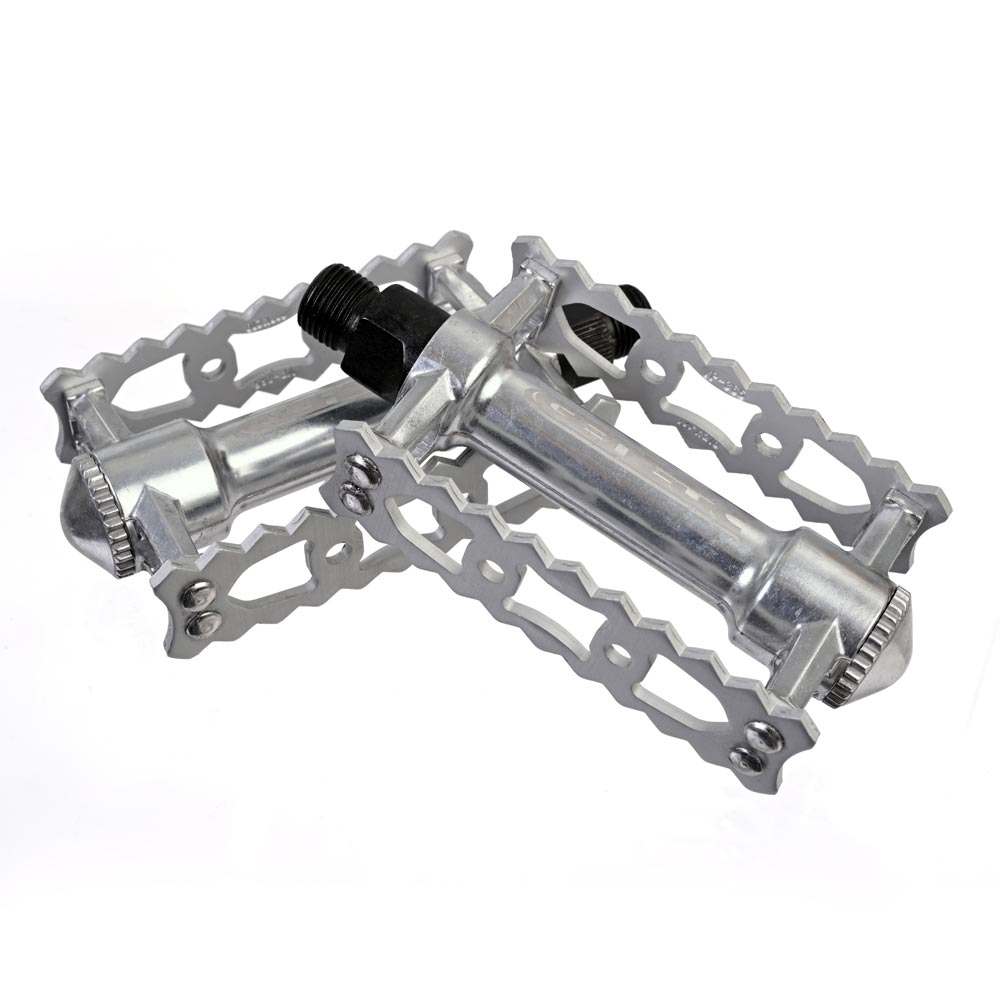 cage pedal